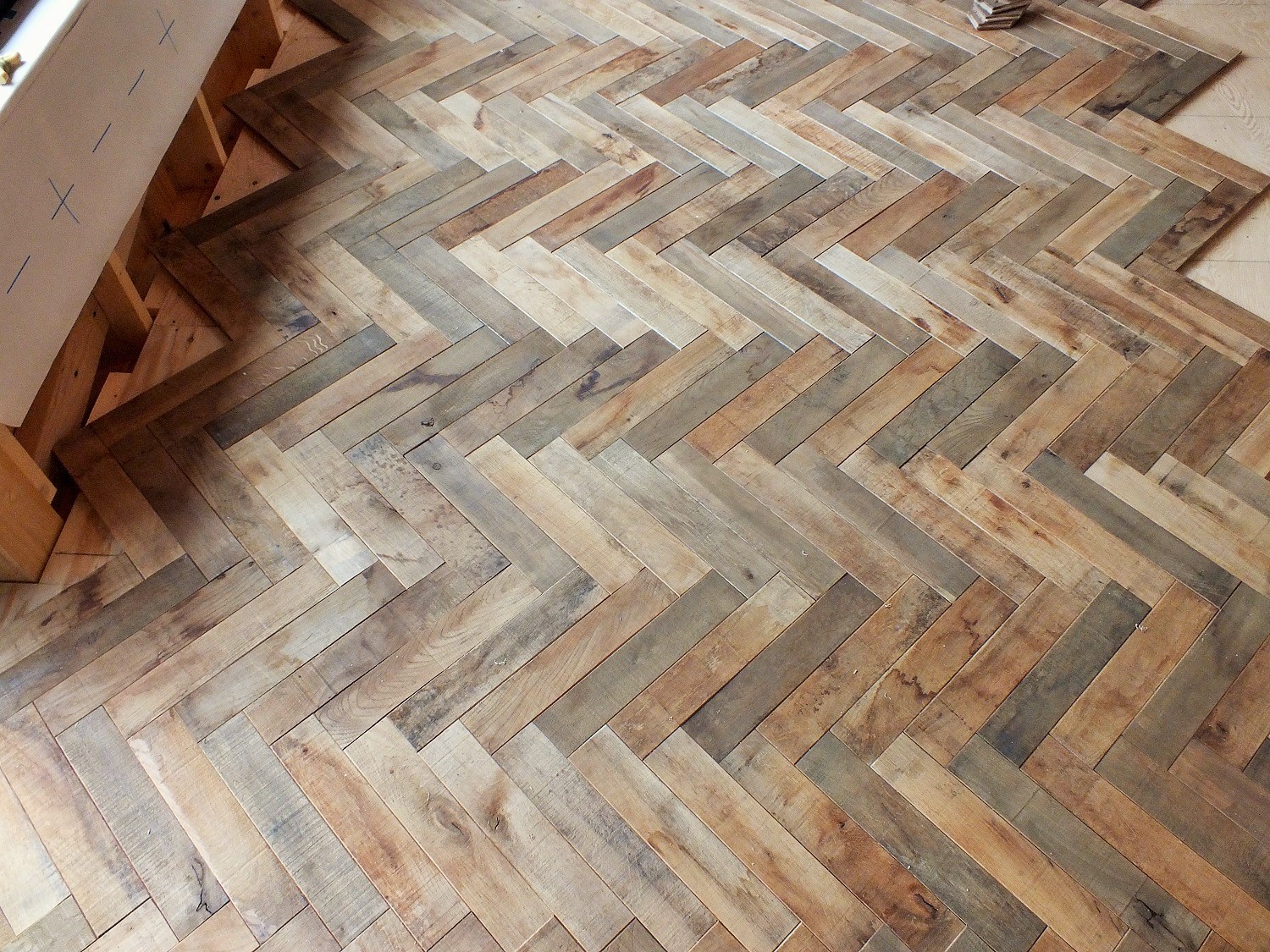 ヘリンボーン!! 相模原市の新築・リノベーション 佐藤工務店